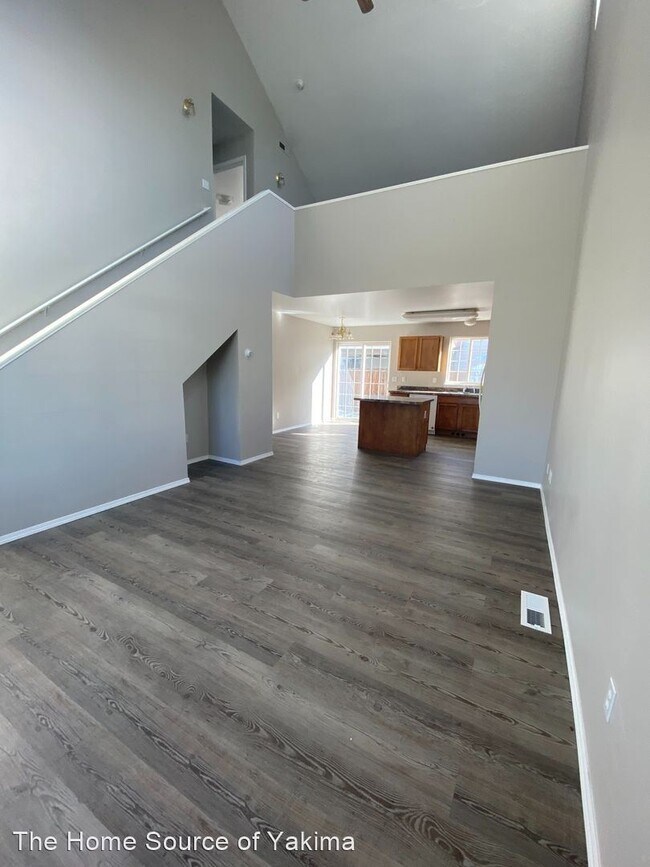 Foto del edificio - 3 br, 2 bath House - 1915 Cornell Avenue