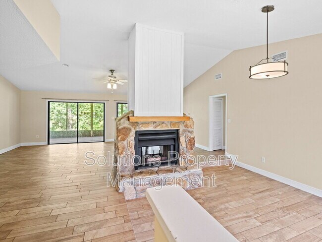 Foto del edificio - 3725 Laurette Rd