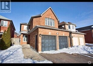 Building Photo - 3917 Hazelridge Rd