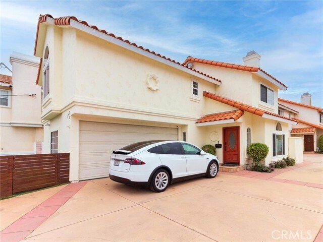 Foto del edificio - 2703 Huntington Ln