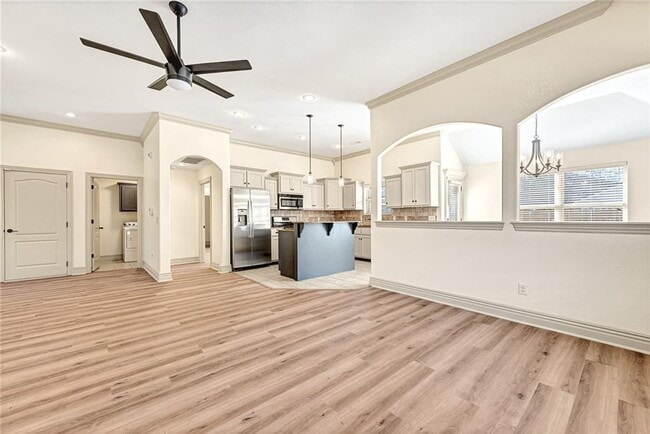 Building Photo - 103 NE Chicory Ln