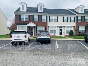Building Photo - 7549 Bluff Point Ln