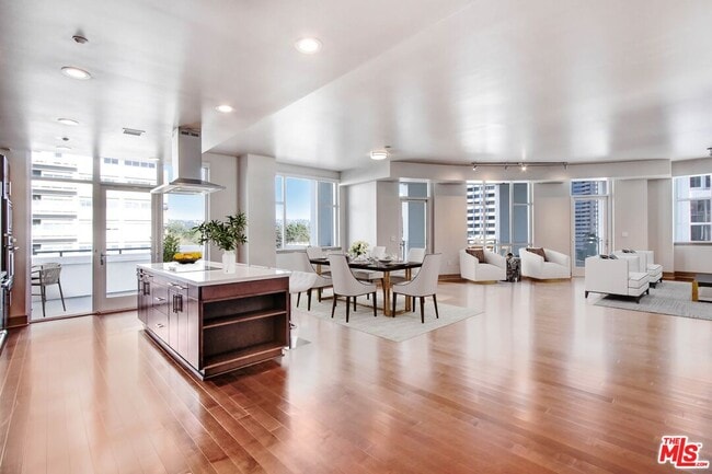 Foto del edificio - 10700 Wilshire Blvd
