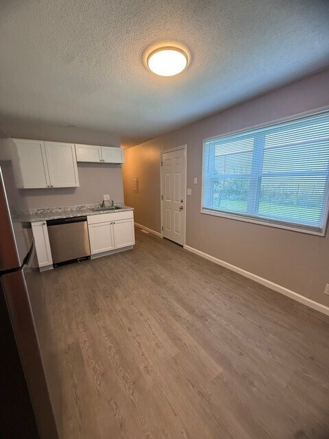 Foto del edificio - 1602 Kings Way