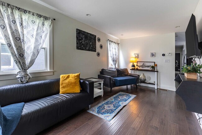 Foto del edificio - 3203 Sutherland Ave