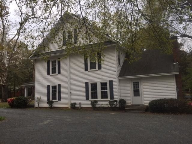 Foto del edificio - 95 Community Rd