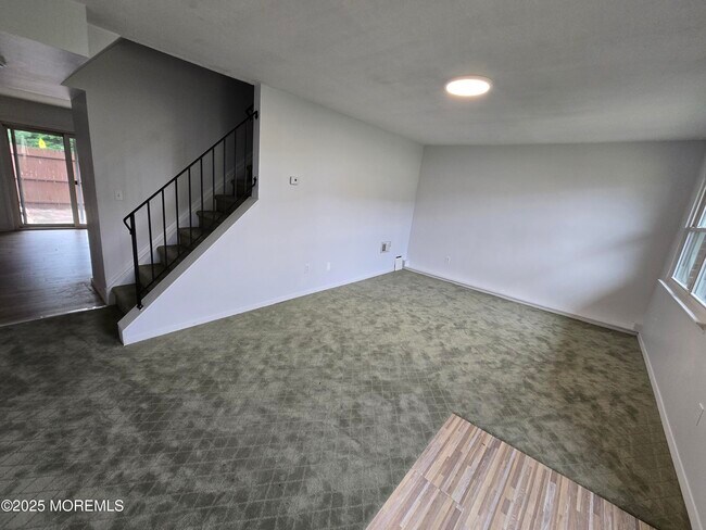 Foto del edificio - 4 Greenwood Loop Rd