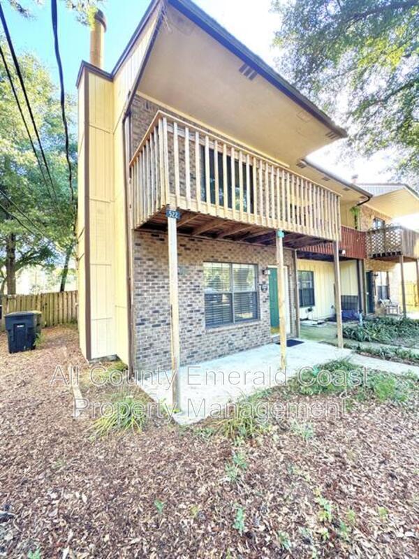 Building Photo - 522 Parkview Rd NW