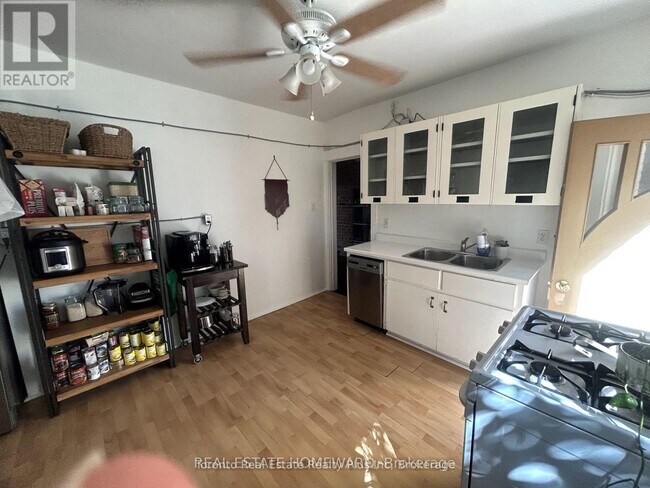 Photo du bâtiment - 1297 Gerrard St E