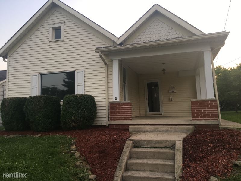 Primary Photo - 4 br, 2 bath House - 419 s. michigan ave
