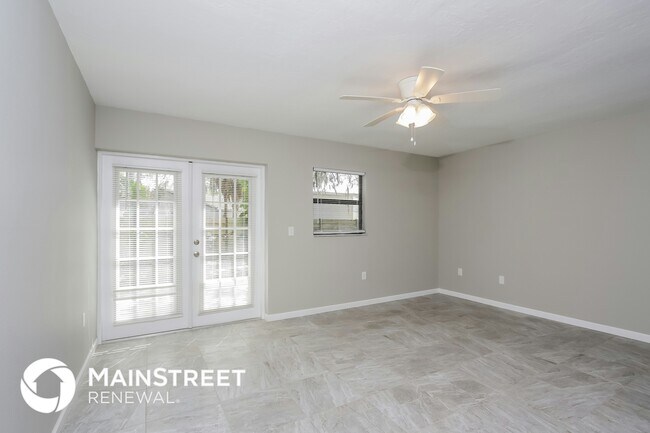 Foto del edificio - 816 65th Ave W