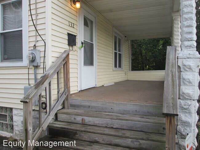 Building Photo - 3 br, 1 bath House - 132 E. Liberty Street