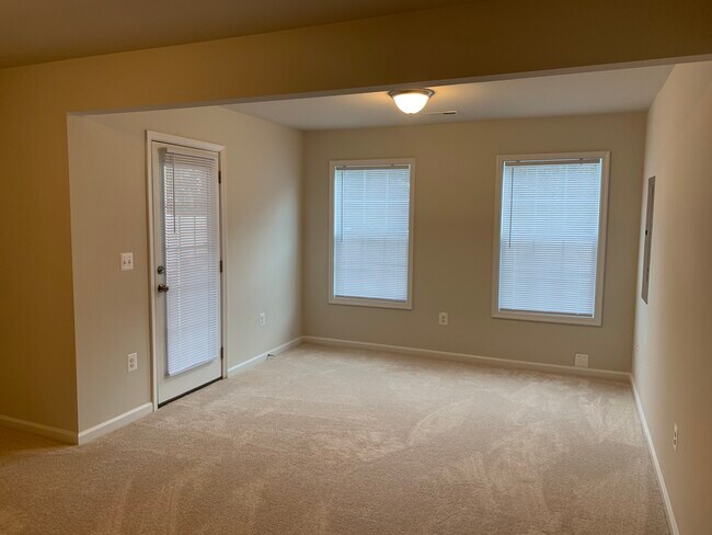 Building Photo - 12133 Bowling Farm Ct