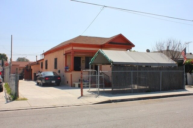 Primary Photo - 1024 S Duncan Ave