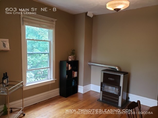 2 Bedroom Duplex Apartment for Rent in Minneapolis, MN