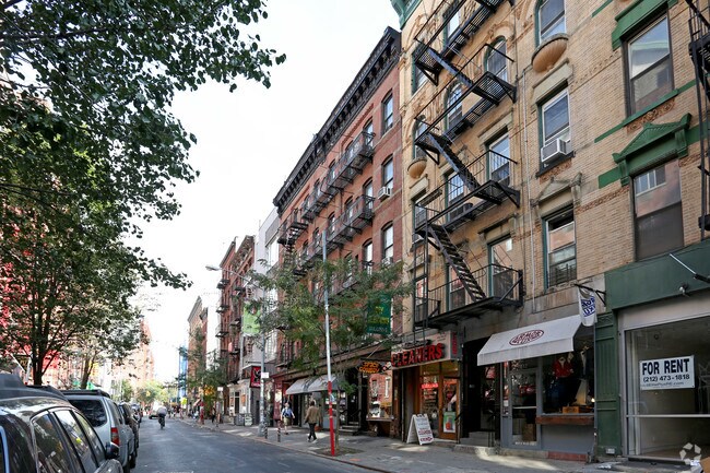 Building Photo - 234 Mulberry St