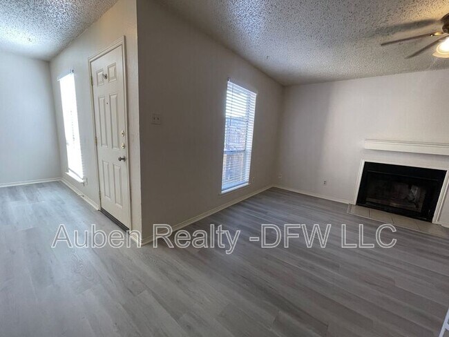Foto del edificio - 5524 Lewis Ct