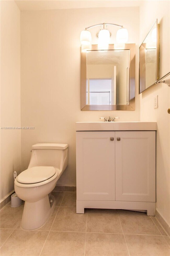 Foto del edificio - 7523 SW 109th Ave