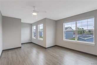 Building Photo - 17 Loso Dr