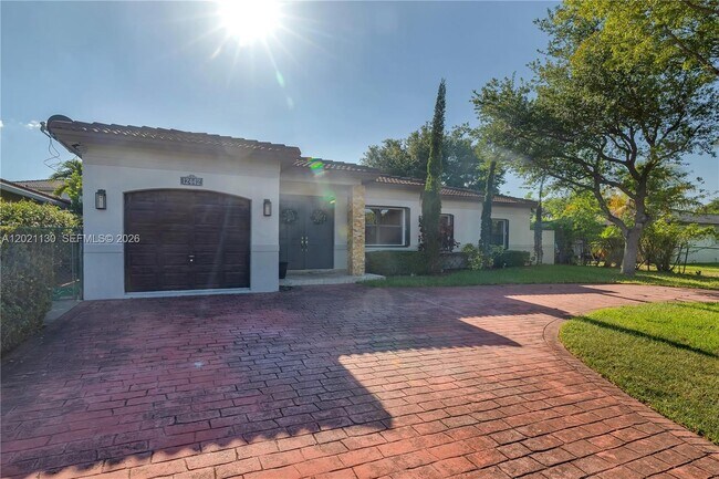 Building Photo - 12442 SW 119th Ct