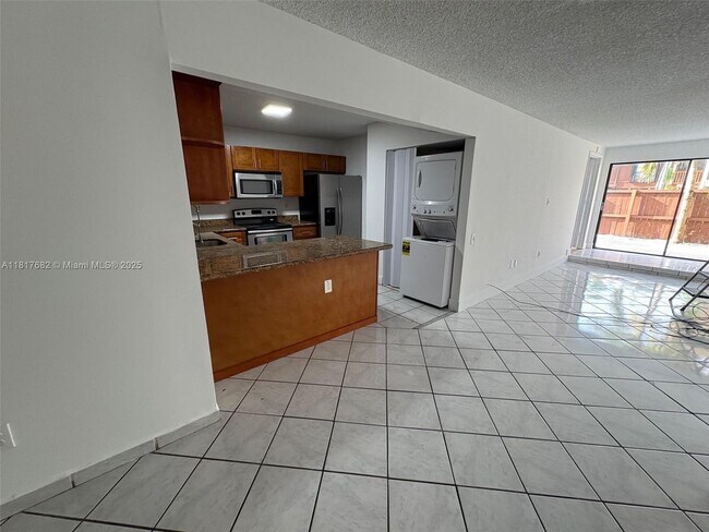Foto del edificio - 6854 SW 114th Pl
