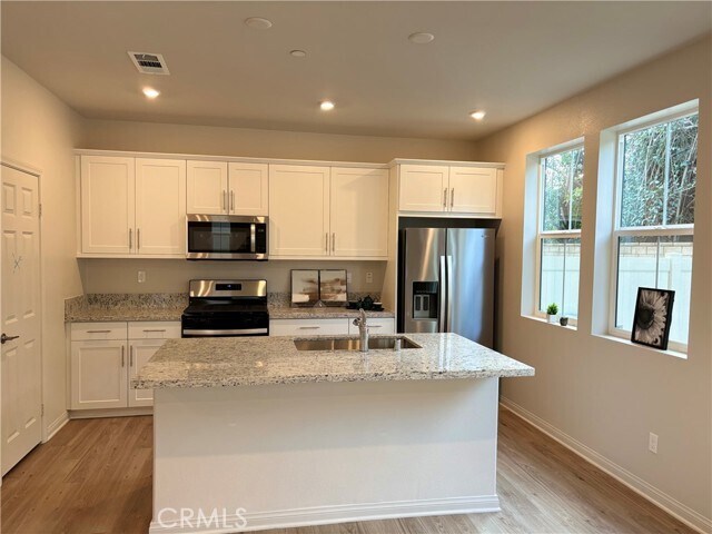 Building Photo - 2113 Rio Gdn