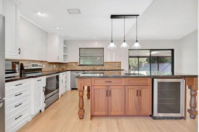 Foto del edificio - 13692 Cross Pointe Dr