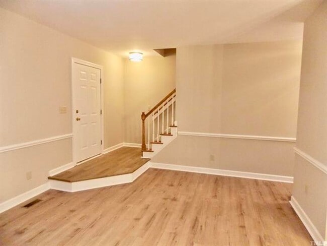 Building Photo - 54 Preakness Dr