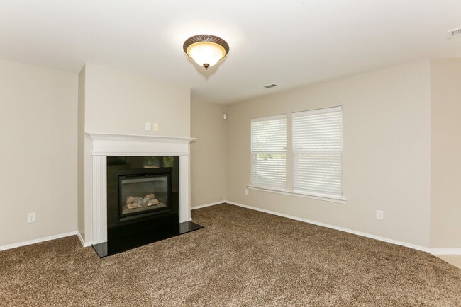 Foto del edificio - 9924 Rocky Ford Club Rd