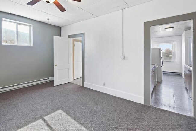 Foto del edificio - 235 N Sibley Ave