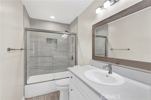 Building Photo - 901 Golden Springs Dr