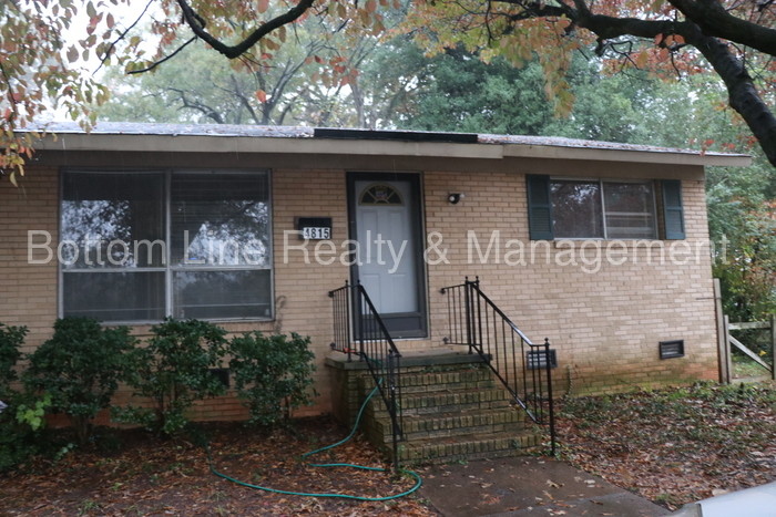 Primary Photo - Cozy Two Bedroom Now Available!