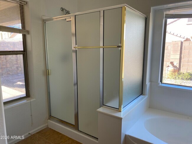 Foto del edificio - 9124 W Heber Rd