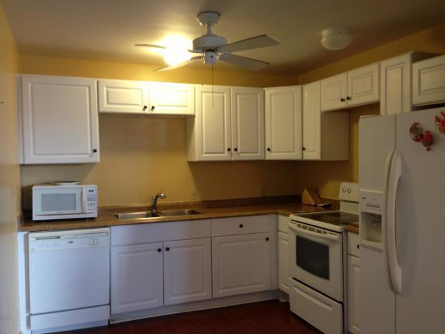Building Photo - 3021 Rexford B