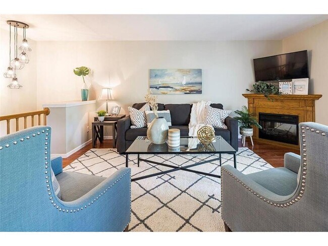 Foto del edificio - 334 W 5th St