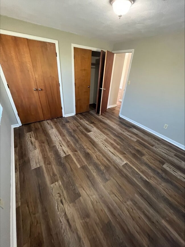 Interior Photo - FIELDCREST APARTMENTS