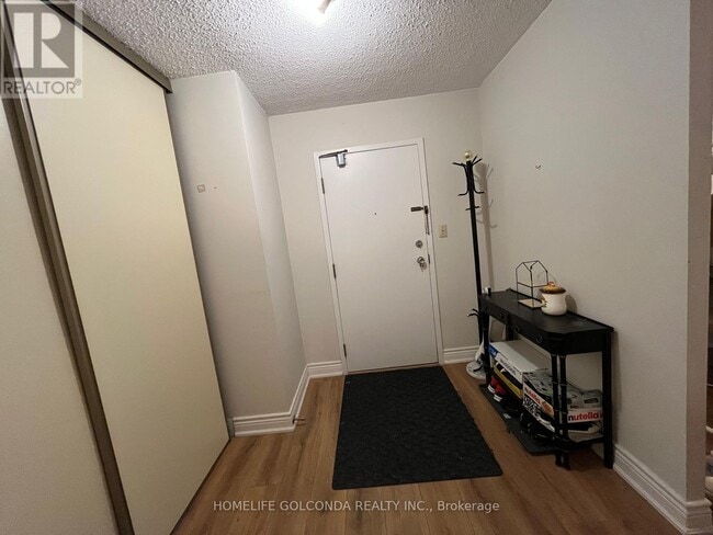 Building Photo - 225-1225 Bamburgh Cir