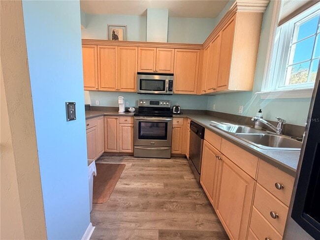 Building Photo - 5211 SW 91st Terrace