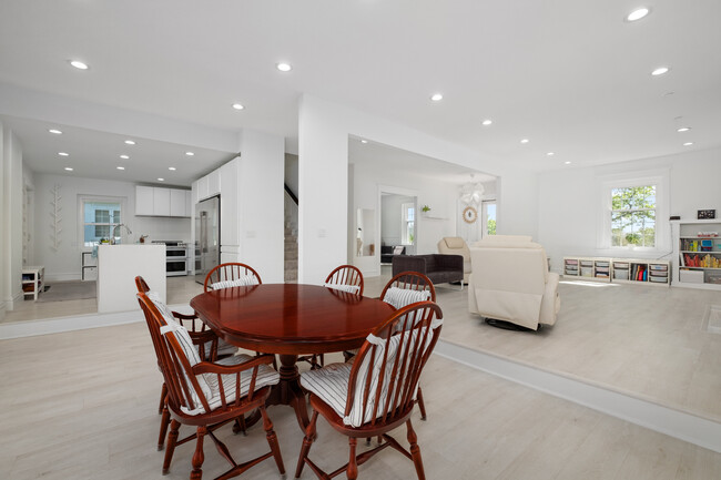 Modern, fully updated interior. - 31 Dartford Ave