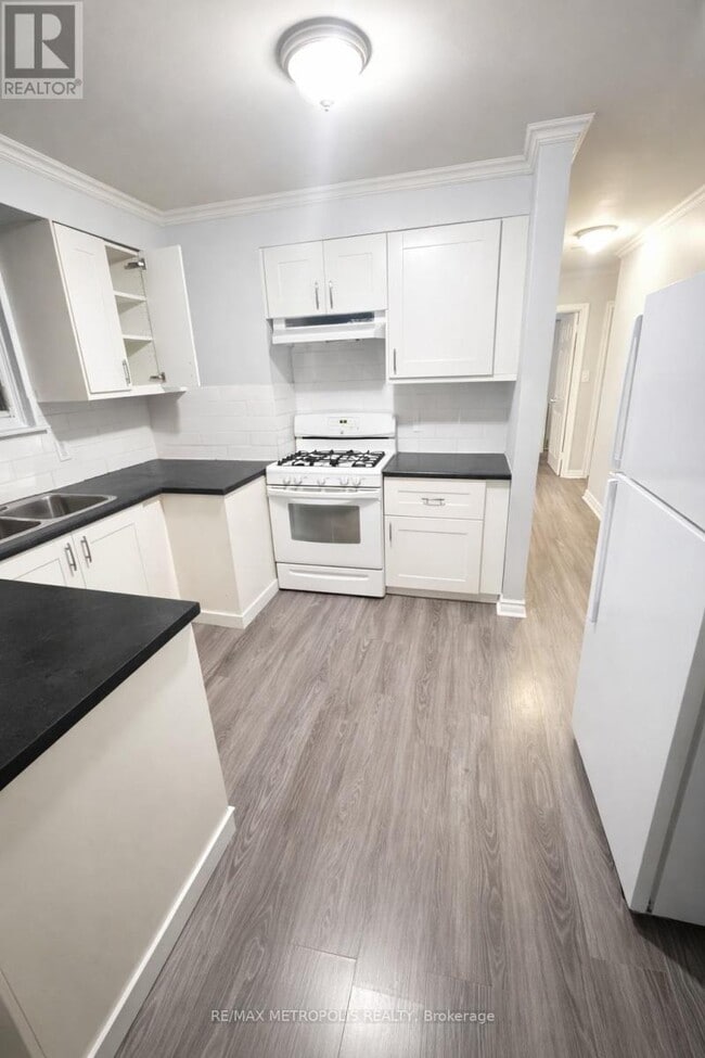 Building Photo - 1320 Fundy Ct