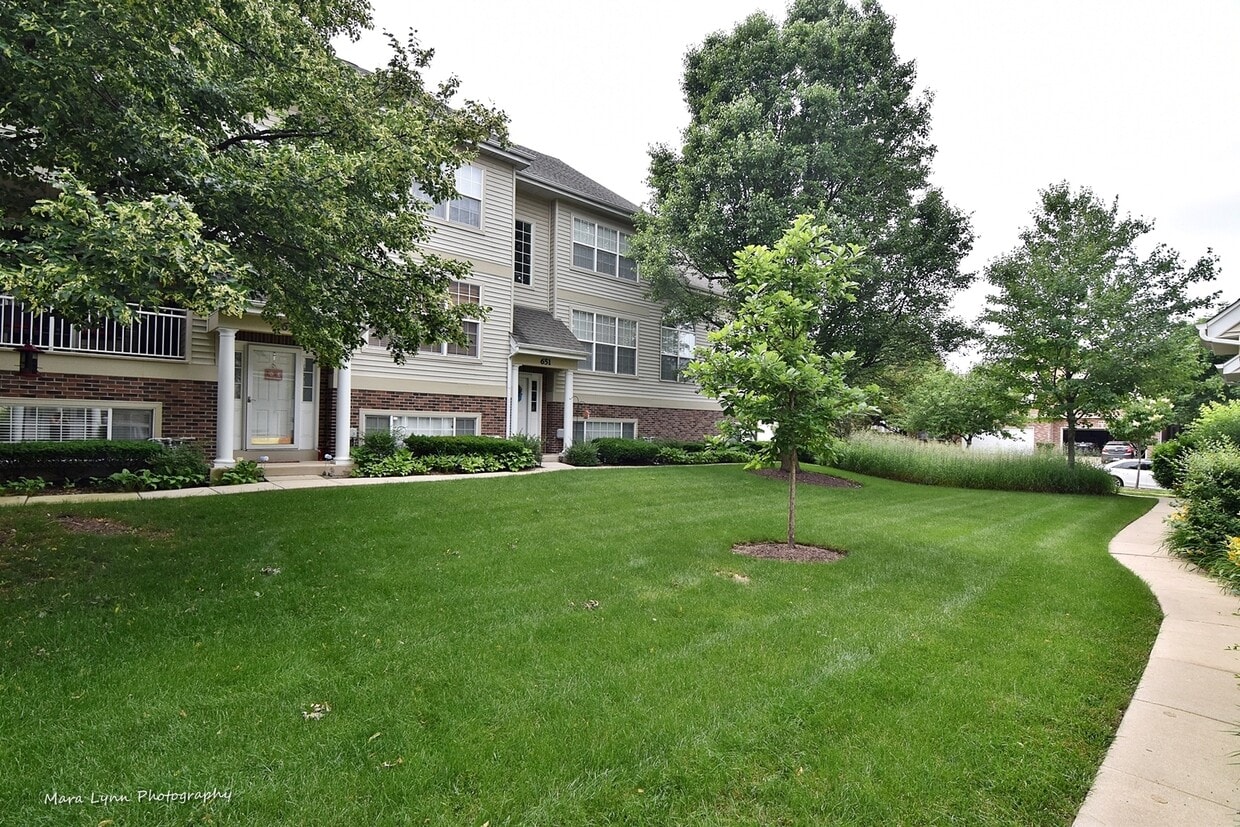 Building Photo - 671 Pheasant Trail