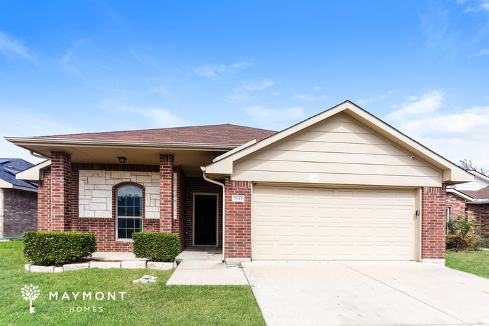 Foto principal - 3145 Royal Crest Dr