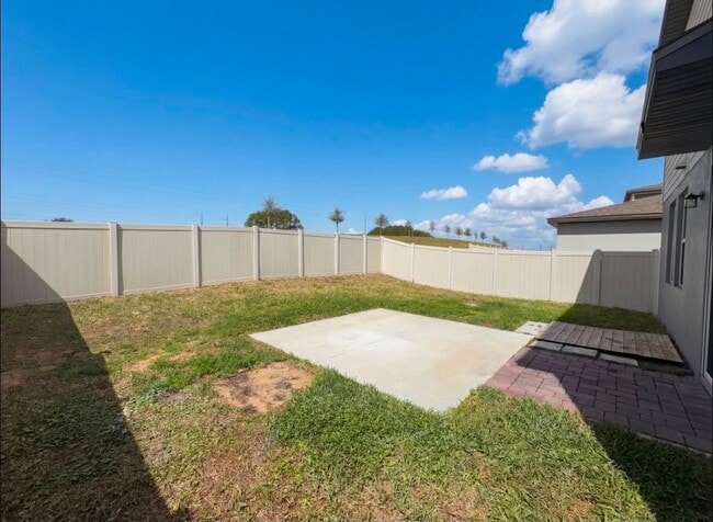 Foto del edificio - 144 Bellmont Ln