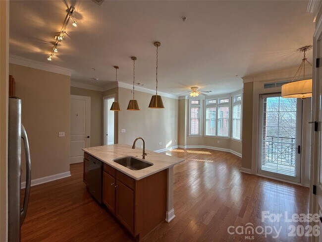 Foto del edificio - 2810 Selwyn Ave