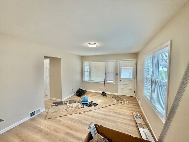 Foto del edificio - Under Renovation – Reserve This Beautiful Home Before It’s Finished