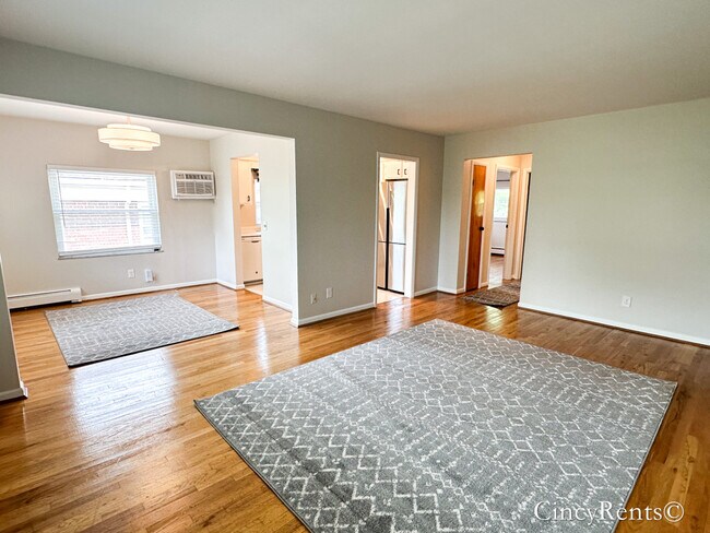 Foto del edificio - 1242 Isis Ave