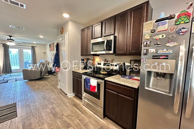 Foto del edificio - 841 Moorhen Wy