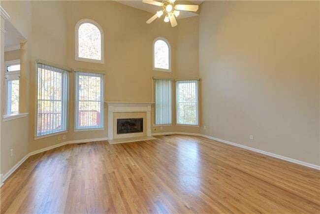 Foto del edificio - 1474 Lake Heights Cir