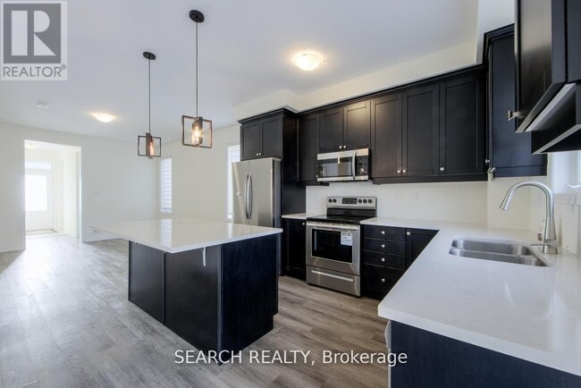 Photo du bâtiment - 988 Cherry Ct