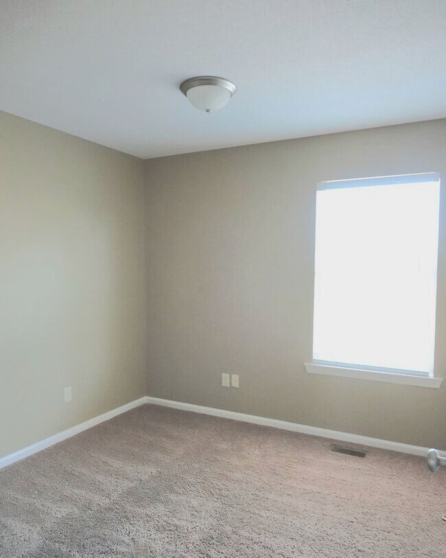 Building Photo - *11436-11438 Oak Arbor Way